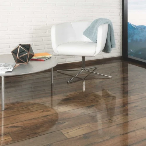 Posino Oak - Easy Touch 8mm High Gloss Laminate Flooring (77289)