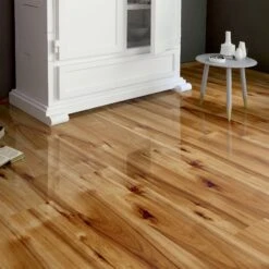 Bravo Hickory - Easy Touch 8mm High Gloss Laminate Flooring (79011)