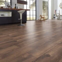 Petterson Oak - Exquisite Plus 8mm Laminate Flooring (106436)