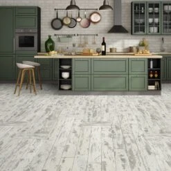 Bohome Distressed Oak - Synchro Water-resistant 8mm Laminate Flooring (84225)