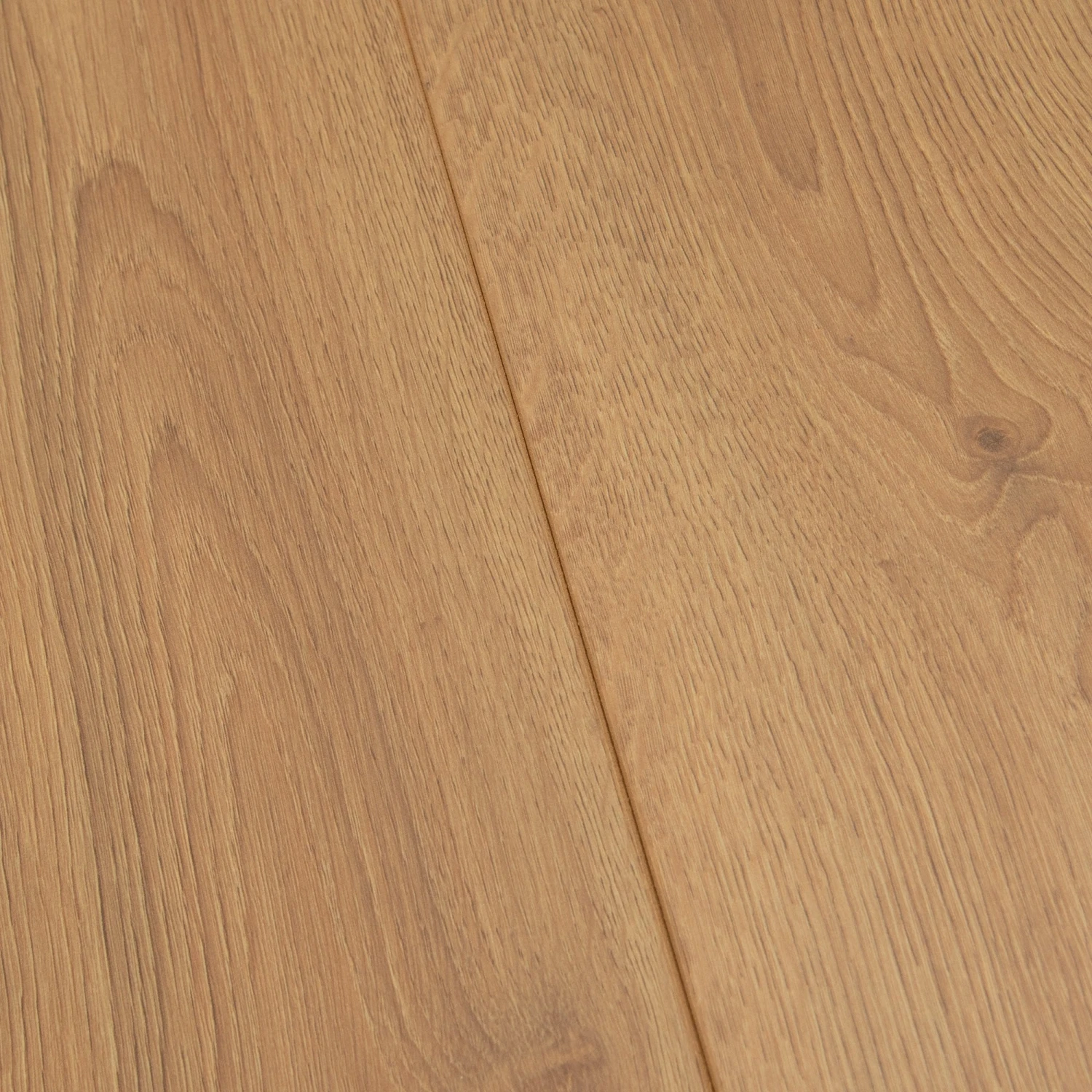 Trend Oak Nature - Standard Plus 7mm Laminate Flooring (108666) 4 Trend Oak Nature - Standard Plus 7mm Laminate Flooring (108666) - Image 4