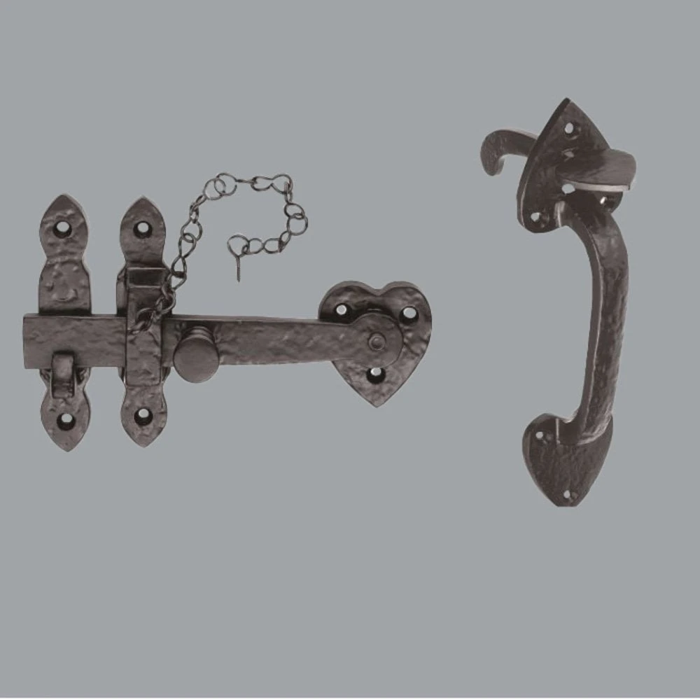 Beeswax Heart Door Hardware Kit (116663) 1 Beeswax Heart Door Hardware Kit (116663)