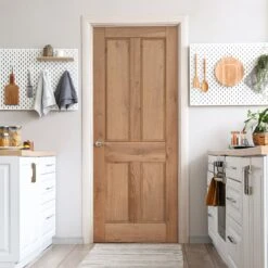 Rustic Oak Internal Fully Finished Victorian 4 Panel Door (118970)