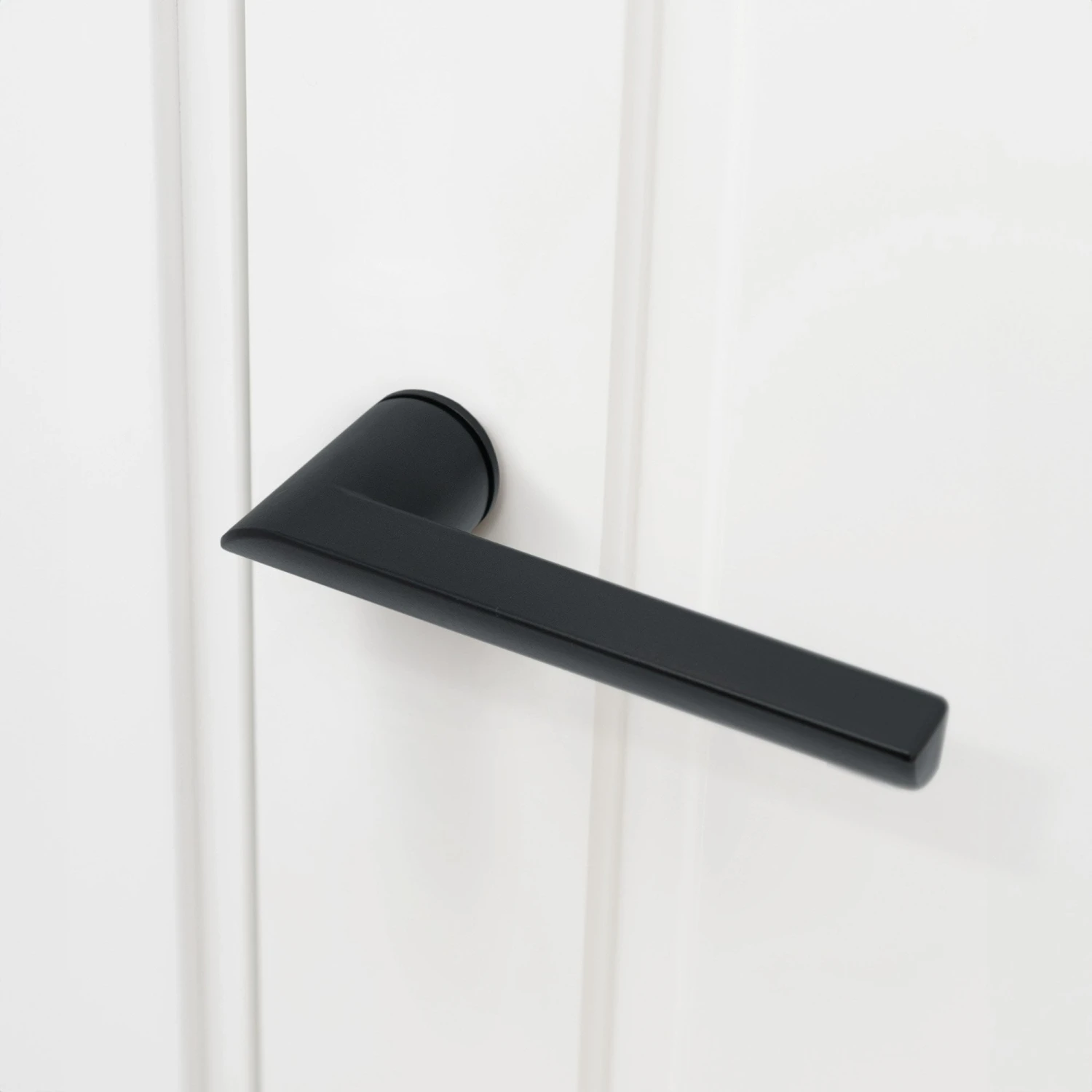 Studio Industrial Round Rose Lever Door Handle Set - Matt Black (307043) 4 Studio Industrial Round Rose Lever Door Handle Set - Matt Black (307043) - Image 4