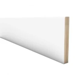 White - 2.4m Painted Medium Base Moulding (120104)