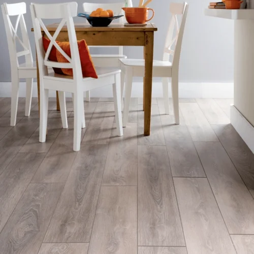 Castle Oak - Supernatural Classic 8mm Embossed Laminate Flooring (122696)