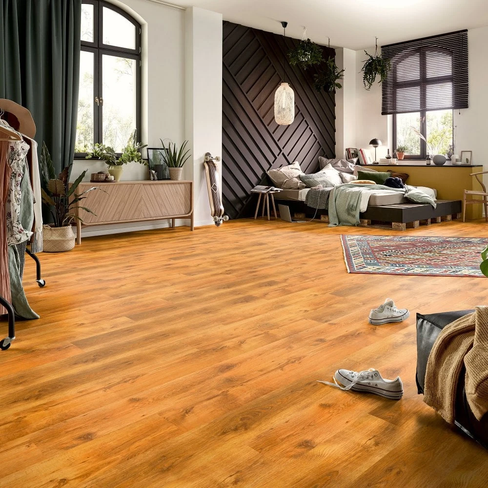 Stutter Oak - Basic 6mm Laminate Flooring (122364) 1 Stutter Oak - Basic 6mm Laminate Flooring (122364)