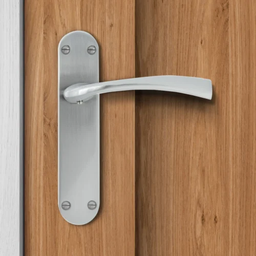 Scimitar Lever On Backplate Door Handle Set - Satin Chrome (122291) -Oak Door Store 1721116246 59044800