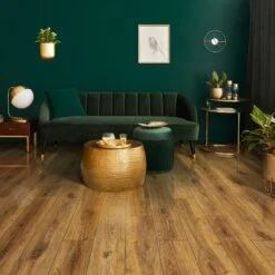 Hamsterley Oak - Lustre 8mm High Gloss Laminate Flooring (84870)