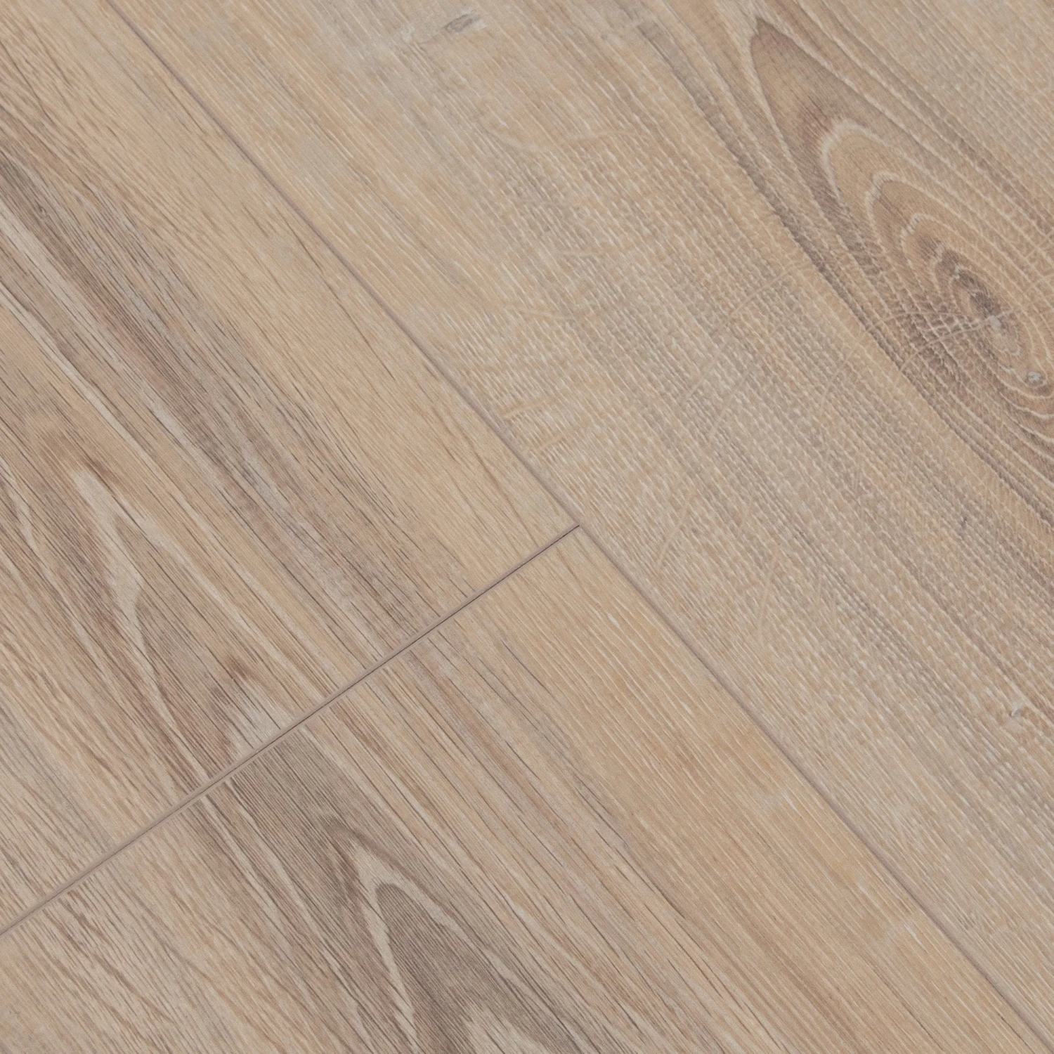 Whitewashed Oak - Exquisite 8mm Laminate Flooring (54182) 4 Whitewashed Oak - Exquisite 8mm Laminate Flooring (54182) - Image 4