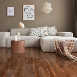 Walnut - Lustre 8mm High Gloss Laminate Flooring (84867)