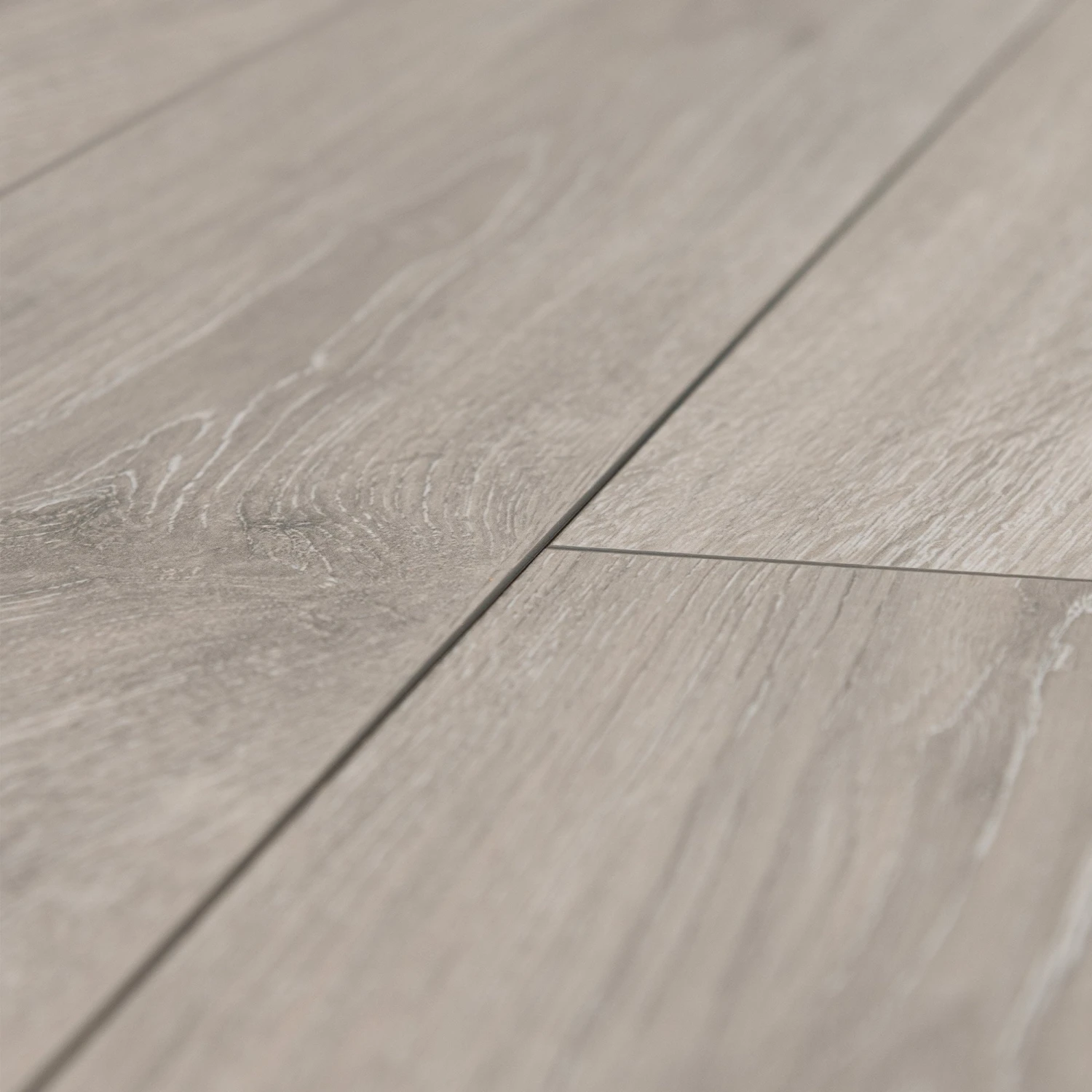 Rockford Oak - Eurohome Vario+ 12mm Laminate Flooring (122472) 5 Rockford Oak - Eurohome Vario+ 12mm Laminate Flooring (122472) - Image 5