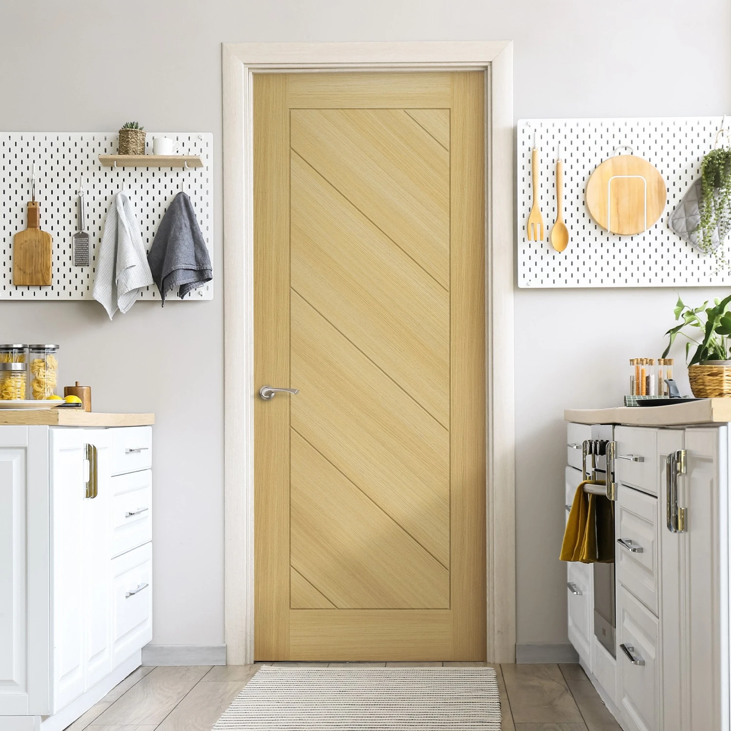Blonde Oak Internal Fully Finished Endure Laminate Stockholm Door (122003) 1 Blonde Oak Internal Fully Finished Endure Laminate Stockholm Door (122003)
