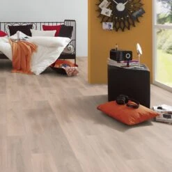 Blonde Oak - Supernatural Classic 8mm Laminate Flooring (344920)
