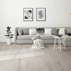 Verdi Oak - 8mm Water Resistant Laminate Flooring (62002339)