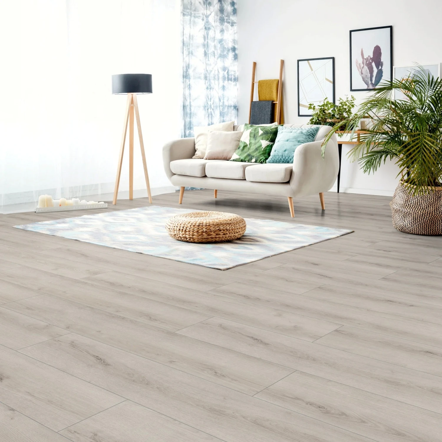 Grand Oak Grey - 8mm Water-Resistant Laminate Flooring (D4956) 1 Grand Oak Grey - 8mm Water-Resistant Laminate Flooring (D4956)
