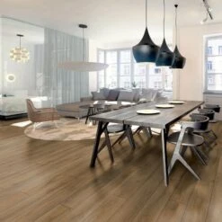 Grand Oak Brown - 12mm Water-Resistant Laminate Flooring (D90222)